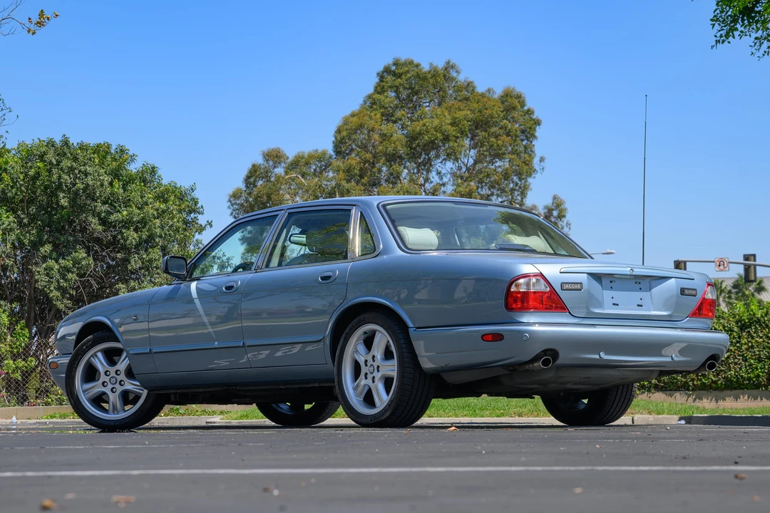 2002 Jaguar X308 XJ - Image 9 of 31