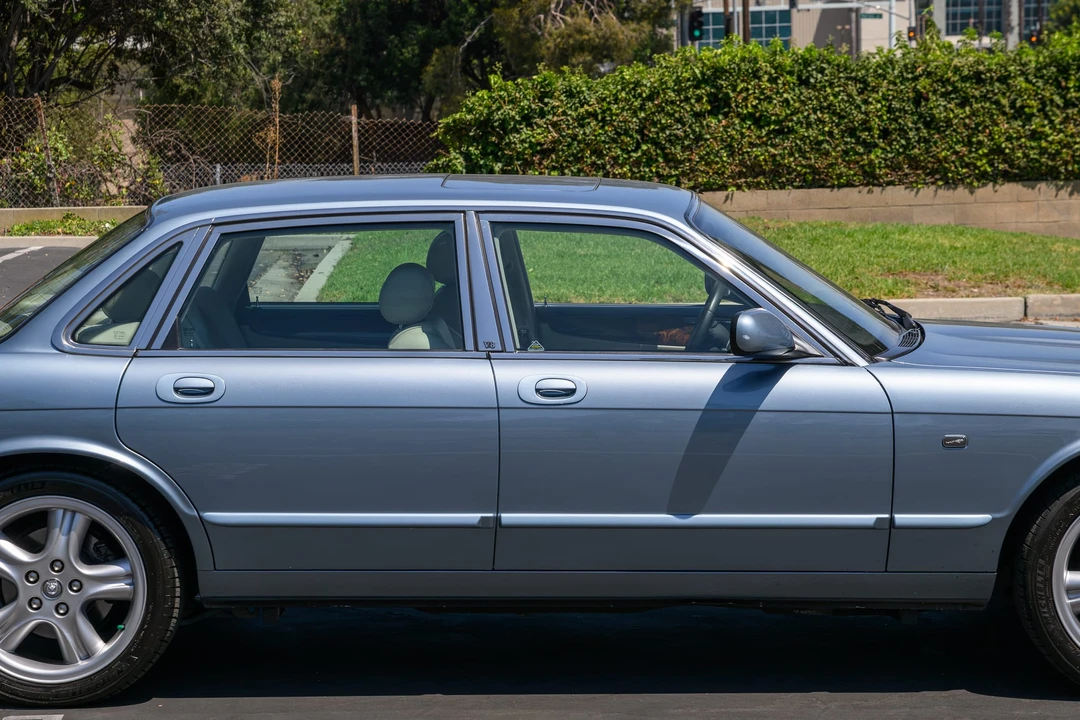 2002 Jaguar X308 XJ - Image 29 of 31
