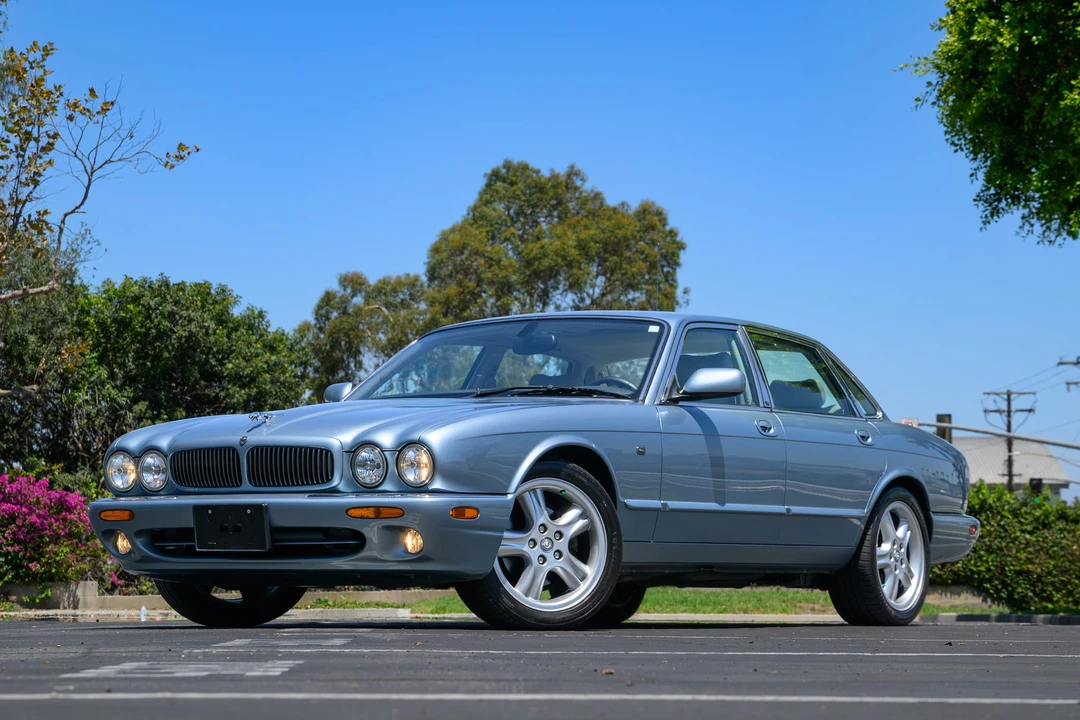 2002 Jaguar X308 XJ - Image 3 of 31