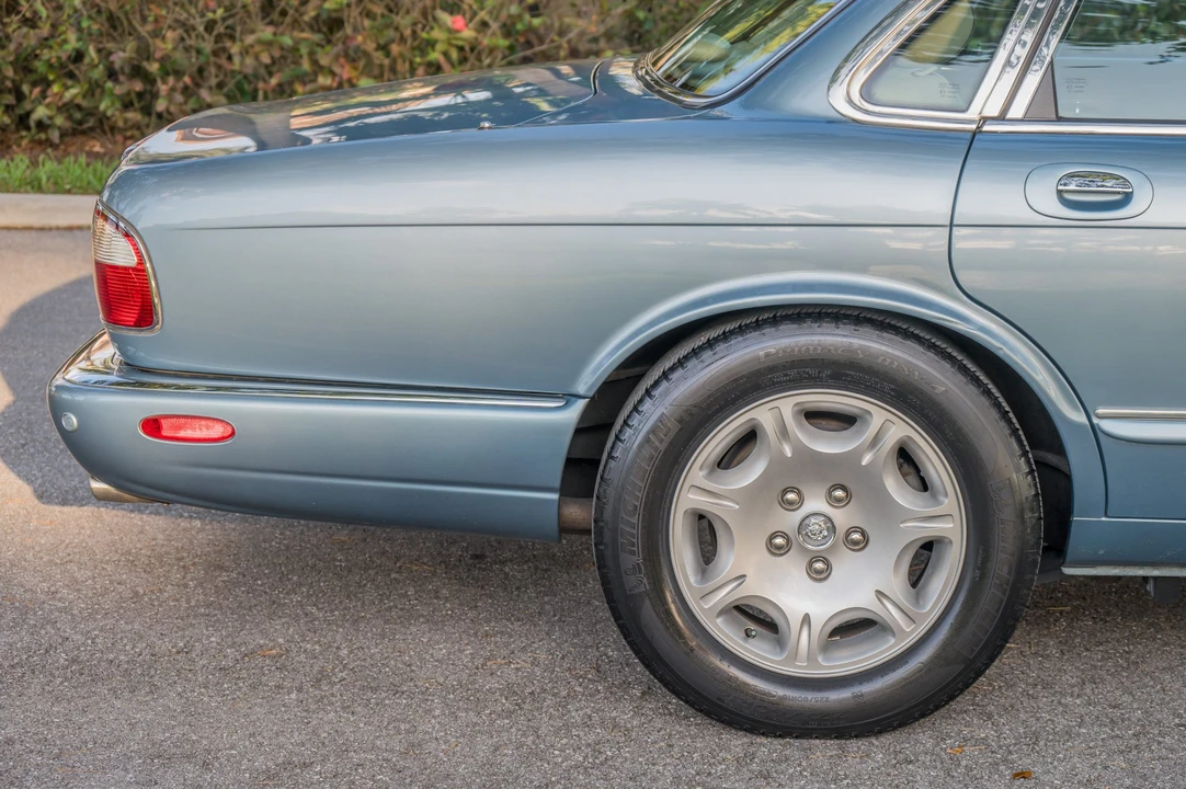 2002 Jaguar X308 XJ - Image 23 of 31