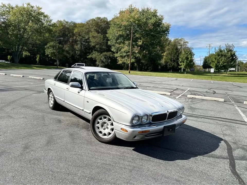 2002 Jaguar X308 XJ - Image 2 of 7