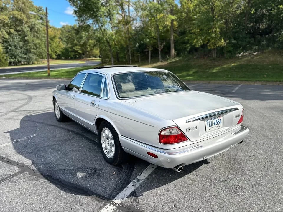 2002 Jaguar X308 XJ - Image 3 of 7