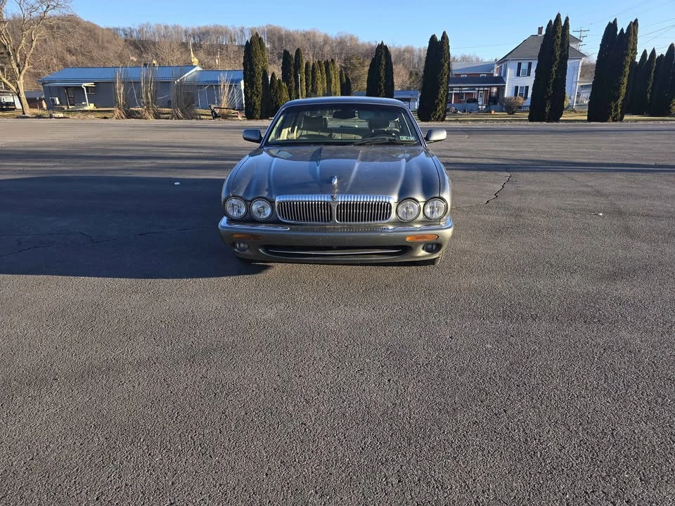 2002 Jaguar X308 XJ - Image 2 of 10