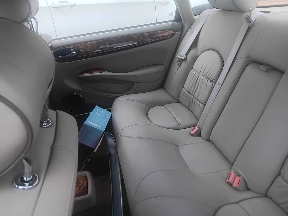 2002 Jaguar X308 XJ - Image 3 of 4