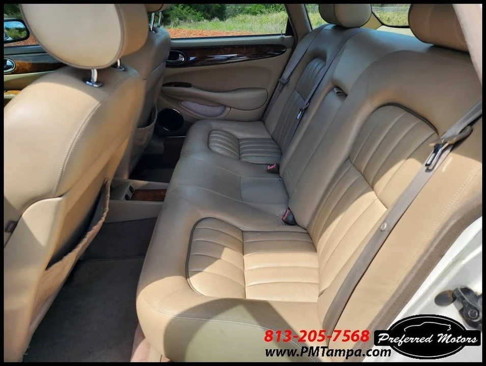 2002 Jaguar X308 XJ - Image 9 of 18