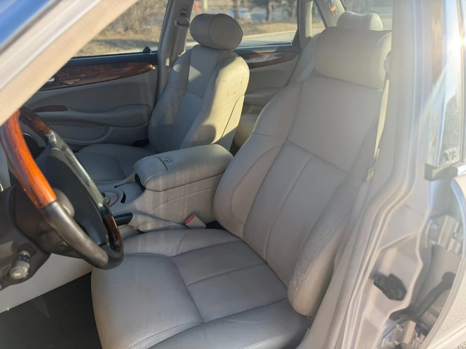 2002 Jaguar X308 XJR - Image 9 of 12
