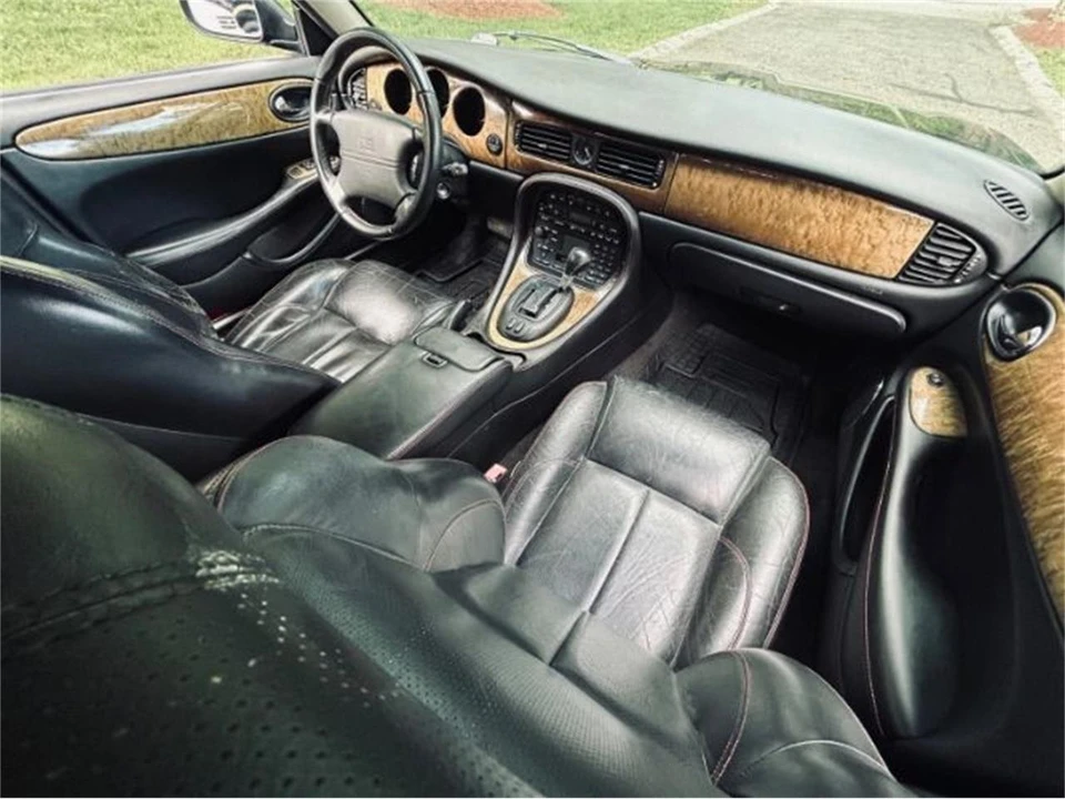 2002 Jaguar X308 XJR - Image 5 of 18