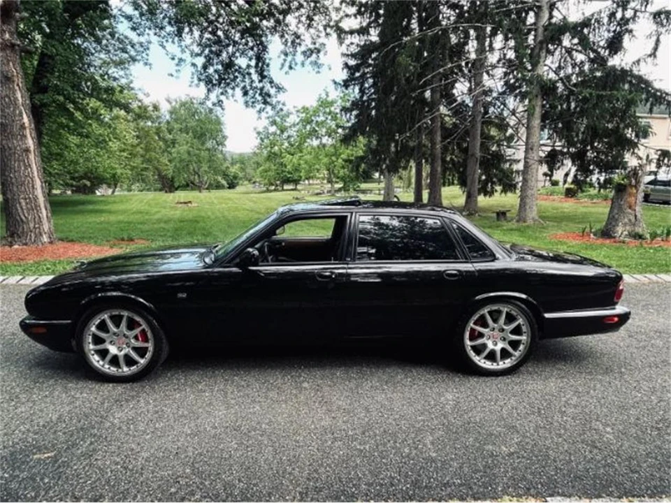 2002 Jaguar X308 XJR - Image 16 of 18