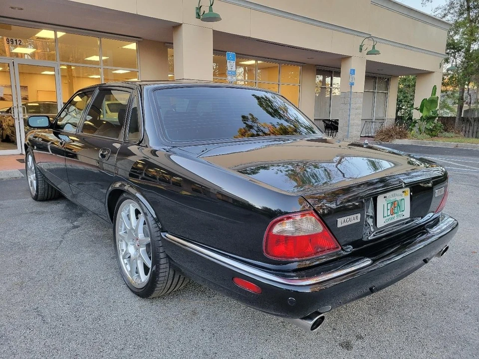 2002 Jaguar X308 XJR - Image 9 of 31