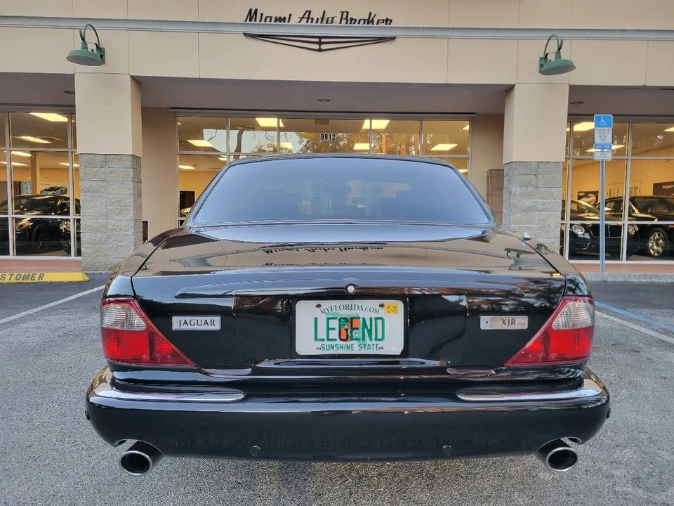 2002 Jaguar X308 XJR - Image 8 of 21