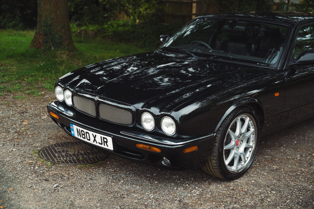 2002 Jaguar X308 XJR - Image 11 of 31