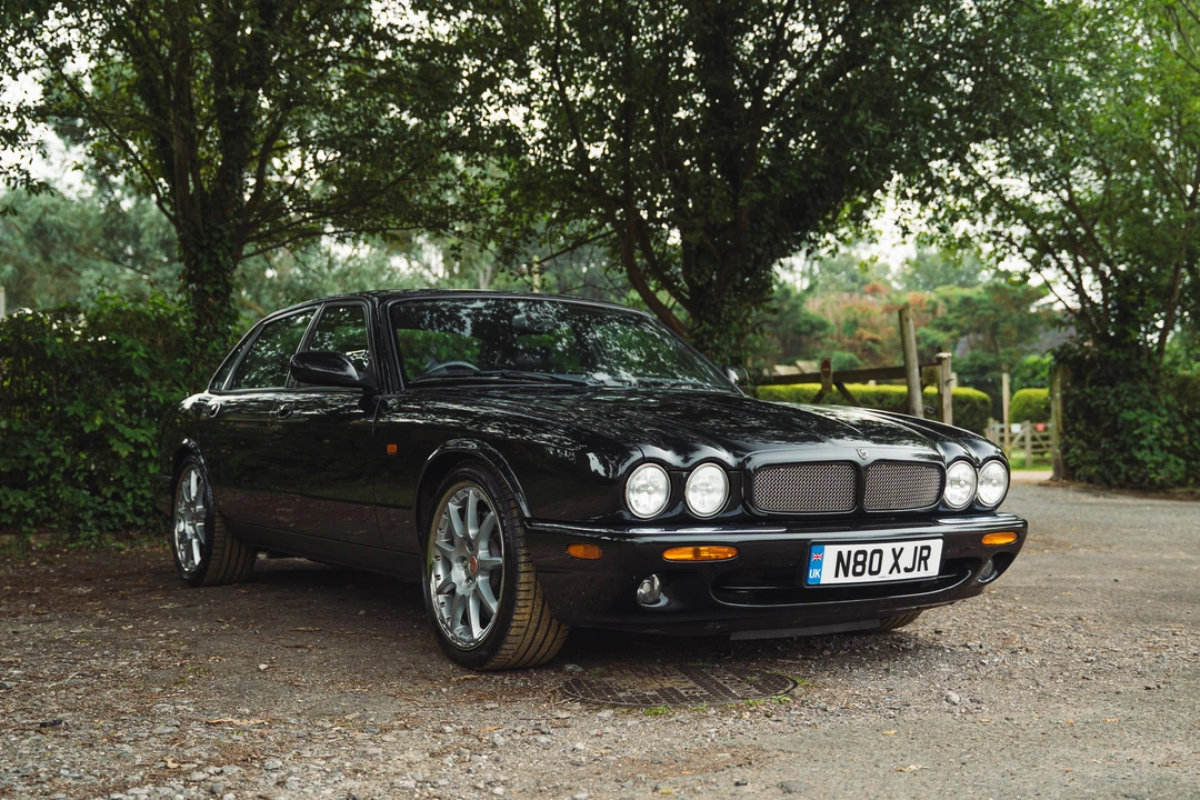 2002 Jaguar X308 XJR - Image 8 of 31