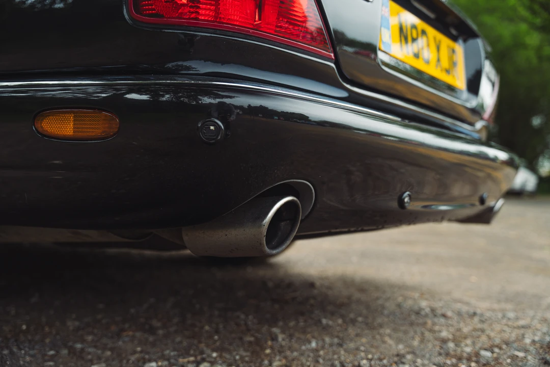 2002 Jaguar X308 XJR - Image 24 of 31