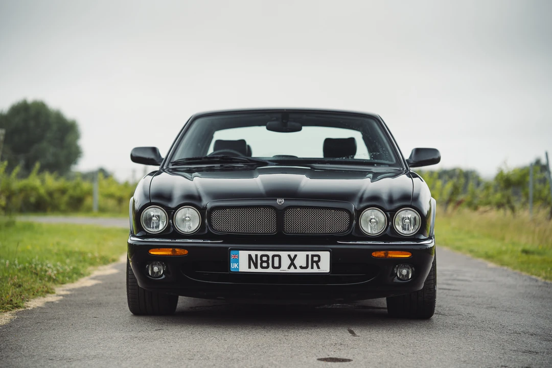 2002 Jaguar X308 XJR - Image 2 of 31