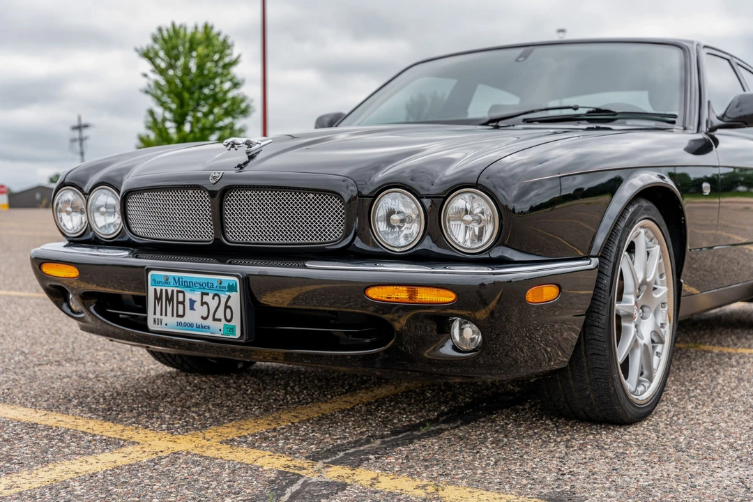 2002 Jaguar X308 XJR - Image 30 of 31