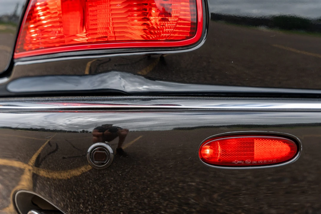 2002 Jaguar X308 XJR - Image 20 of 31