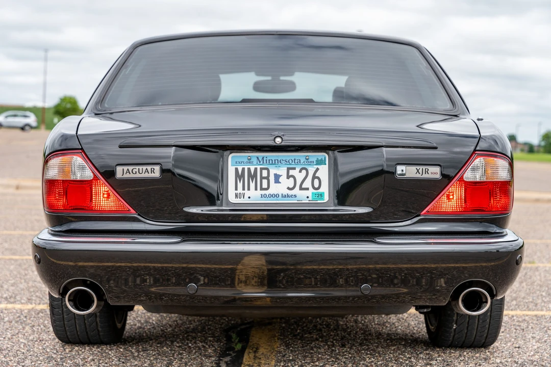 2002 Jaguar X308 XJR - Image 15 of 31