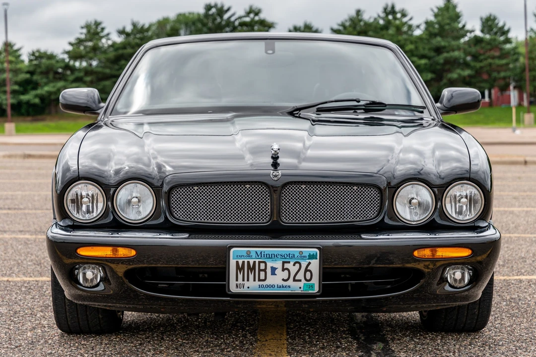 2002 Jaguar X308 XJR - Image 3 of 31