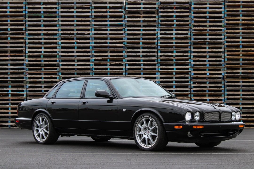 2002 Jaguar X308 XJR - Image 8 of 31