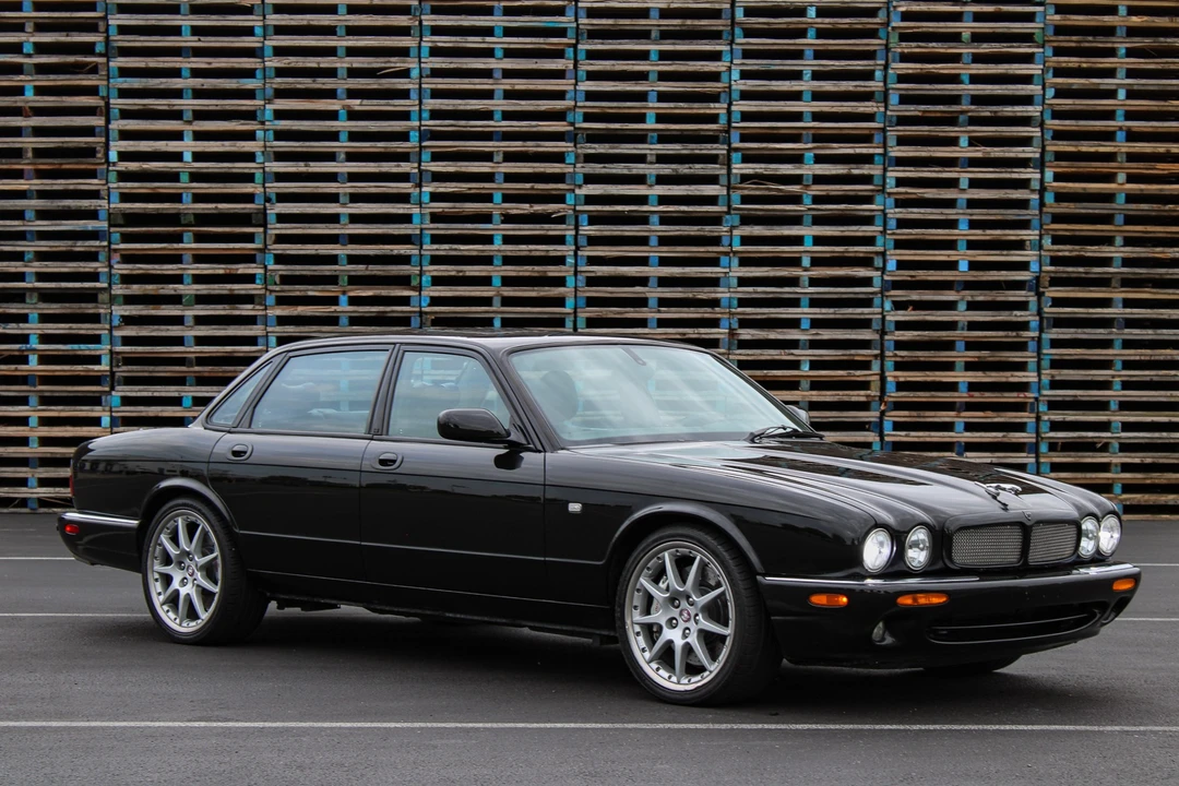 2002 Jaguar X308 XJR - Image 7 of 31