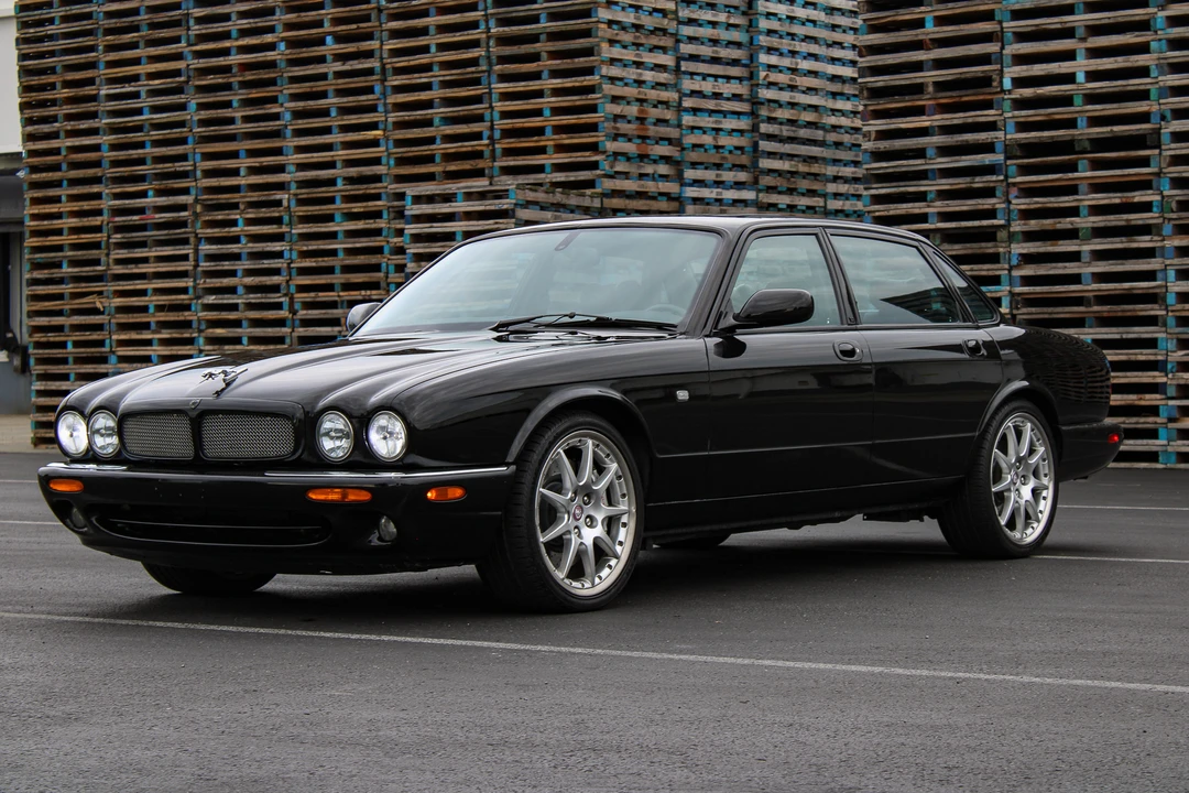 2002 Jaguar X308 XJR - Image 3 of 31