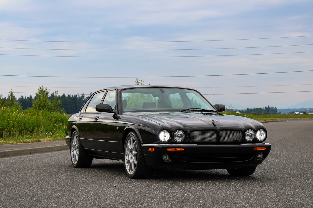2002 Jaguar X308 XJR - Image 28 of 31