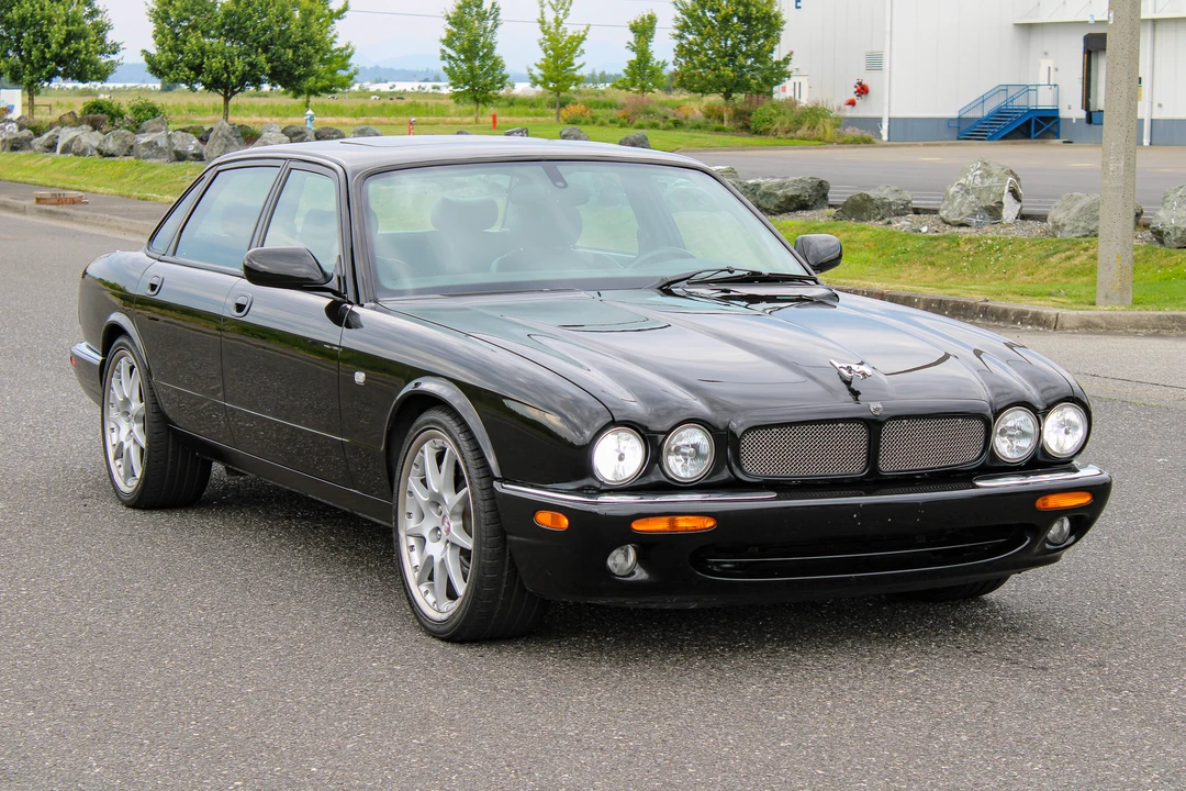 2002 Jaguar X308 XJR - Image 30 of 31