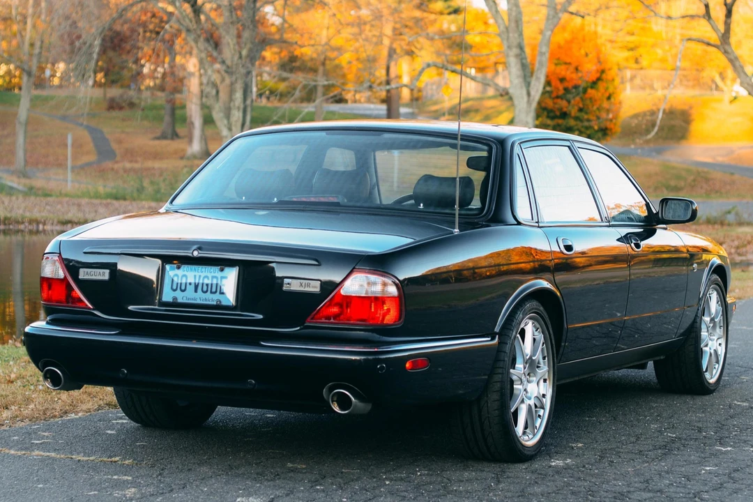 2002 Jaguar X308 XJR - Image 4 of 31