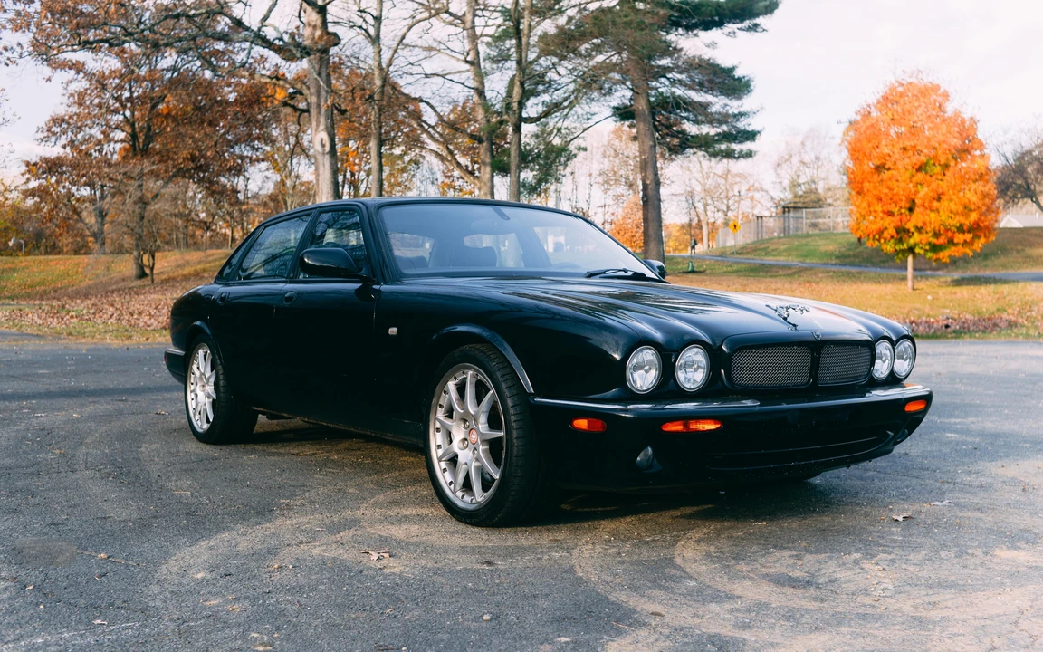 2002 Jaguar X308 XJR - Image 15 of 31