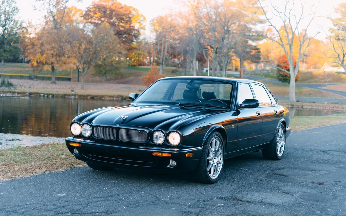 2002 Jaguar X308 XJR - Image 8 of 31