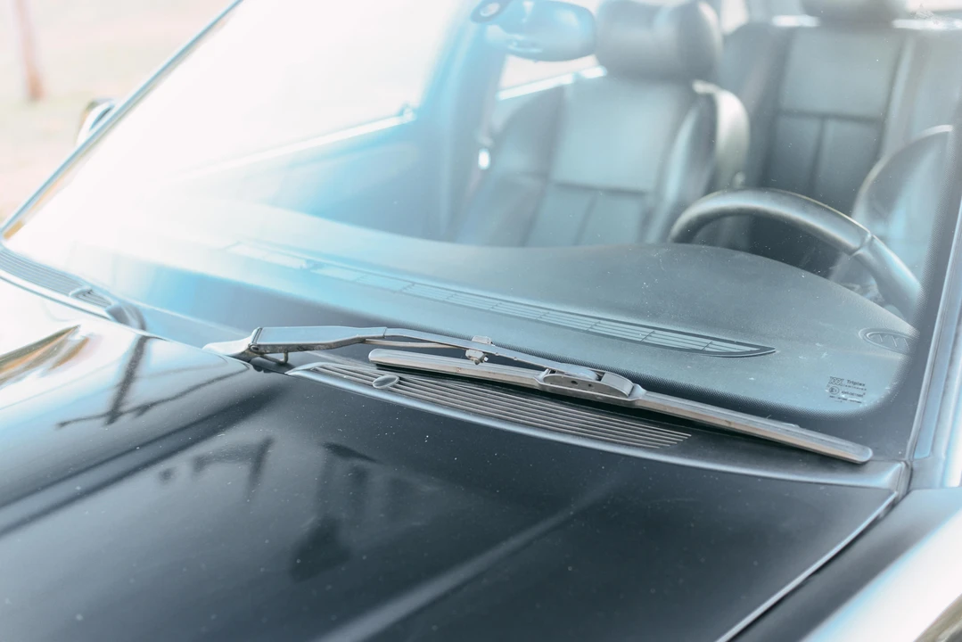 2002 Jaguar X308 XJR - Image 22 of 31