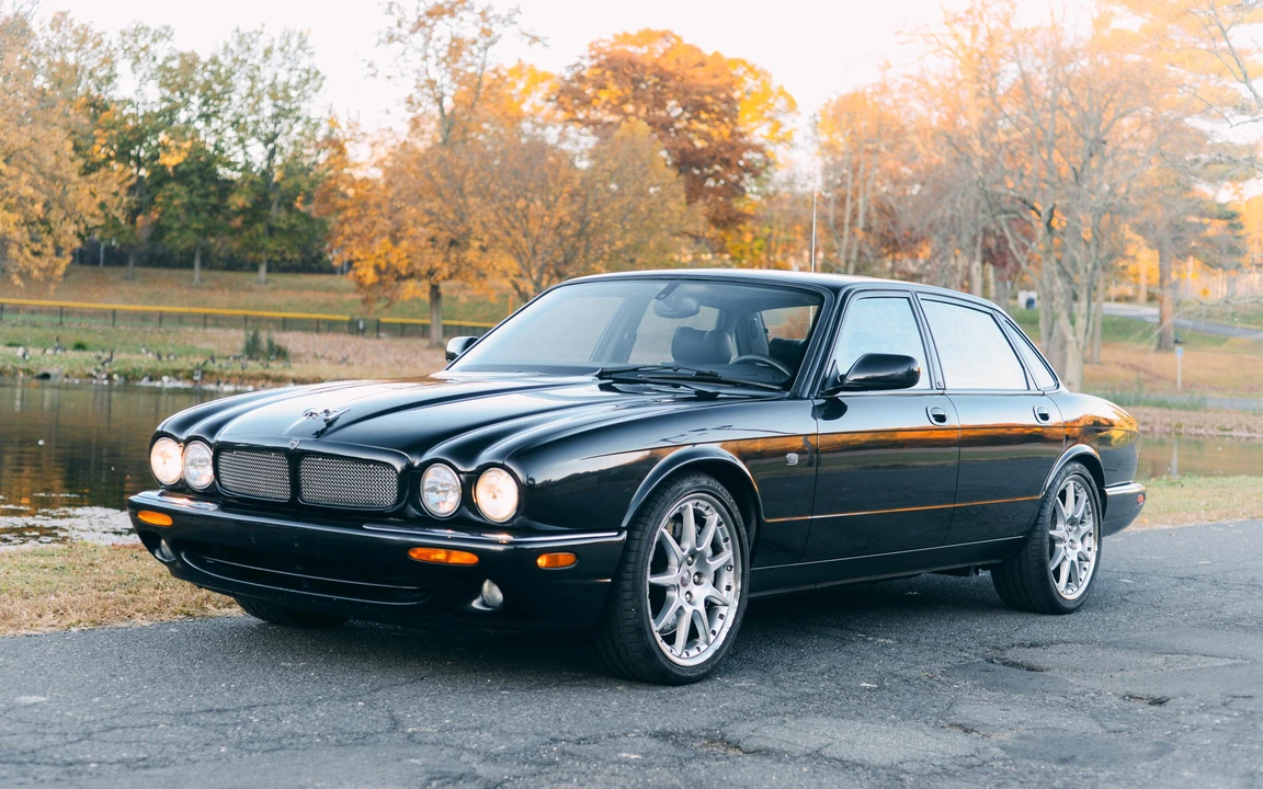 2002 Jaguar X308 XJR - Image 9 of 31