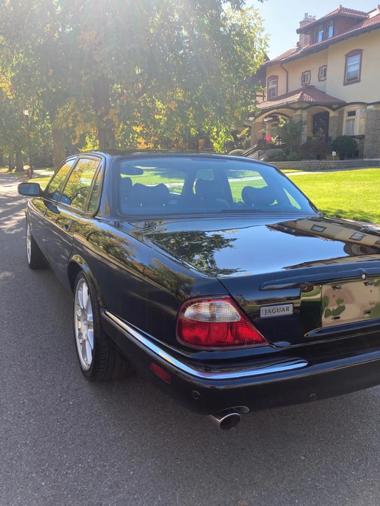 2002 Jaguar X308 XJR - Image 11 of 31