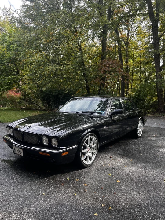 2002 Jaguar X308 XJR - Image 2 of 31