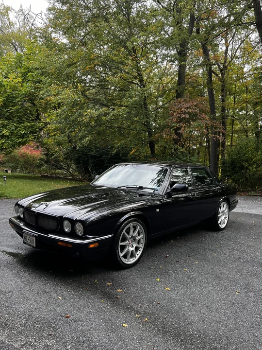 2002 Jaguar X308 XJR - Image 2 of 31