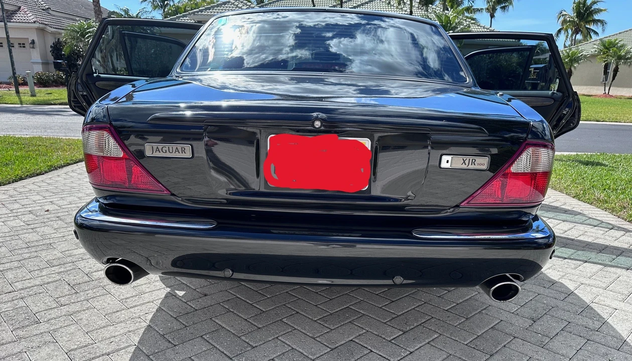 2002 Jaguar X308 XJR - Image 13 of 31