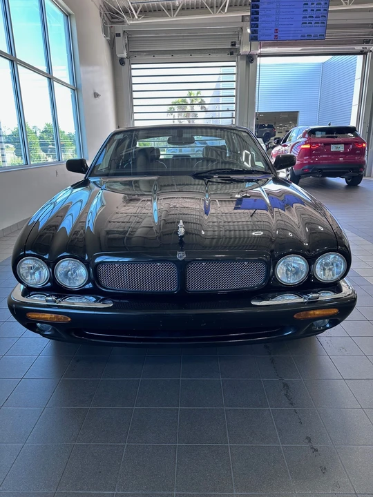 2002 Jaguar X308 XJR - Image 11 of 31