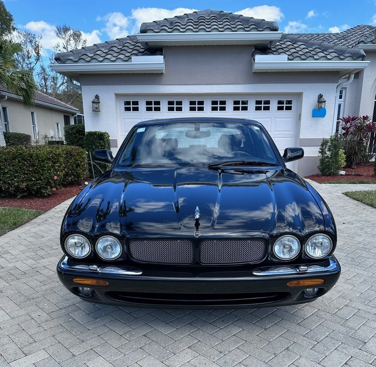 2002 Jaguar X308 XJR - Image 2 of 31