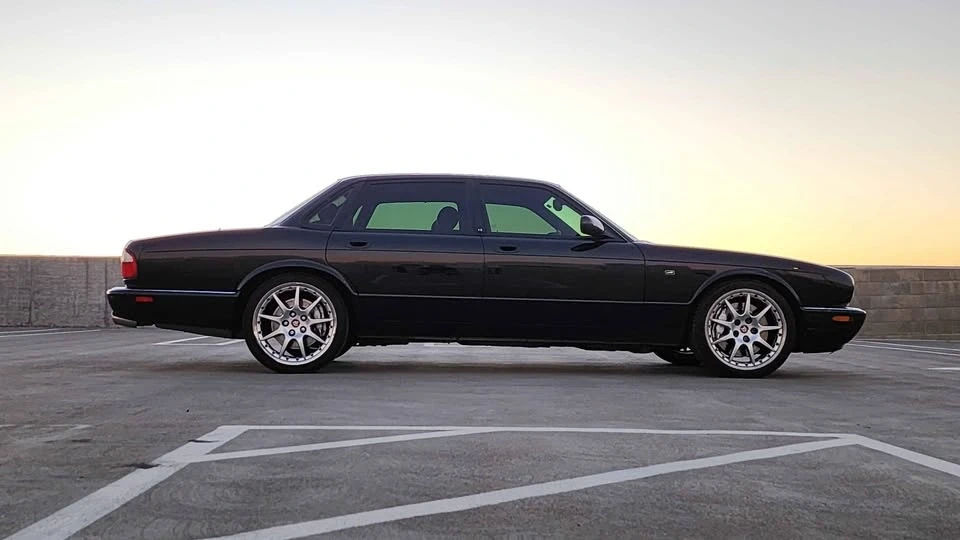 2002 Jaguar X308 XJR - Image 7 of 13