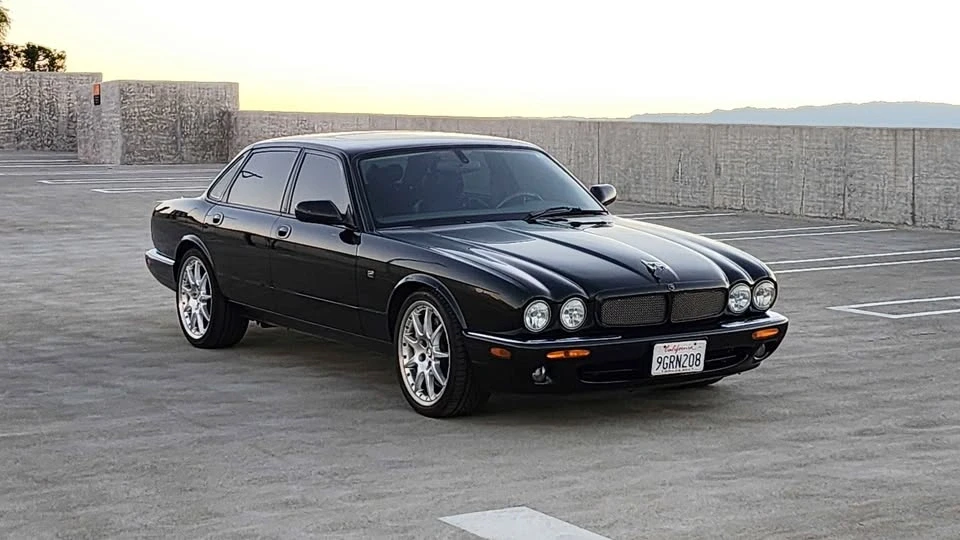 2002 Jaguar X308 XJR - Image 2 of 13