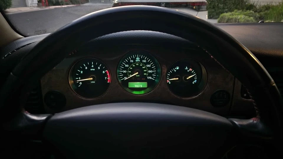 2002 Jaguar X308 XJR - Image 10 of 13