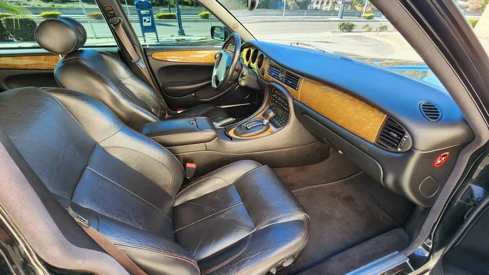 2002 Jaguar X308 XJR - Image 12 of 13
