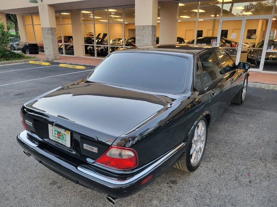 2002 Jaguar X308 XJR - Image 5 of 12