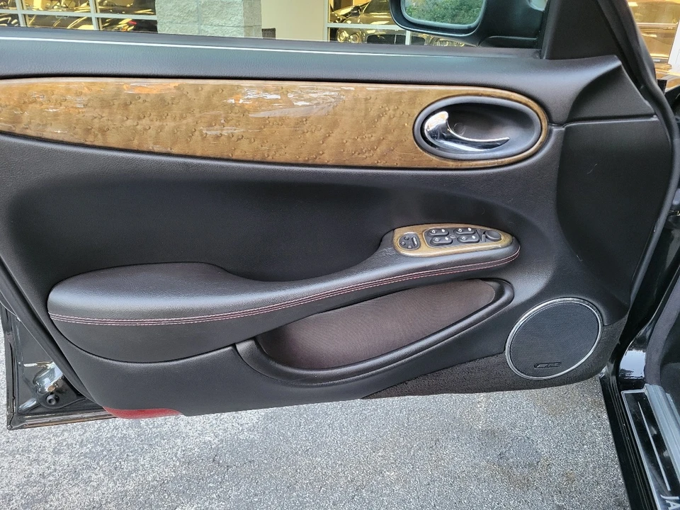 2002 Jaguar X308 XJR - Image 16 of 21