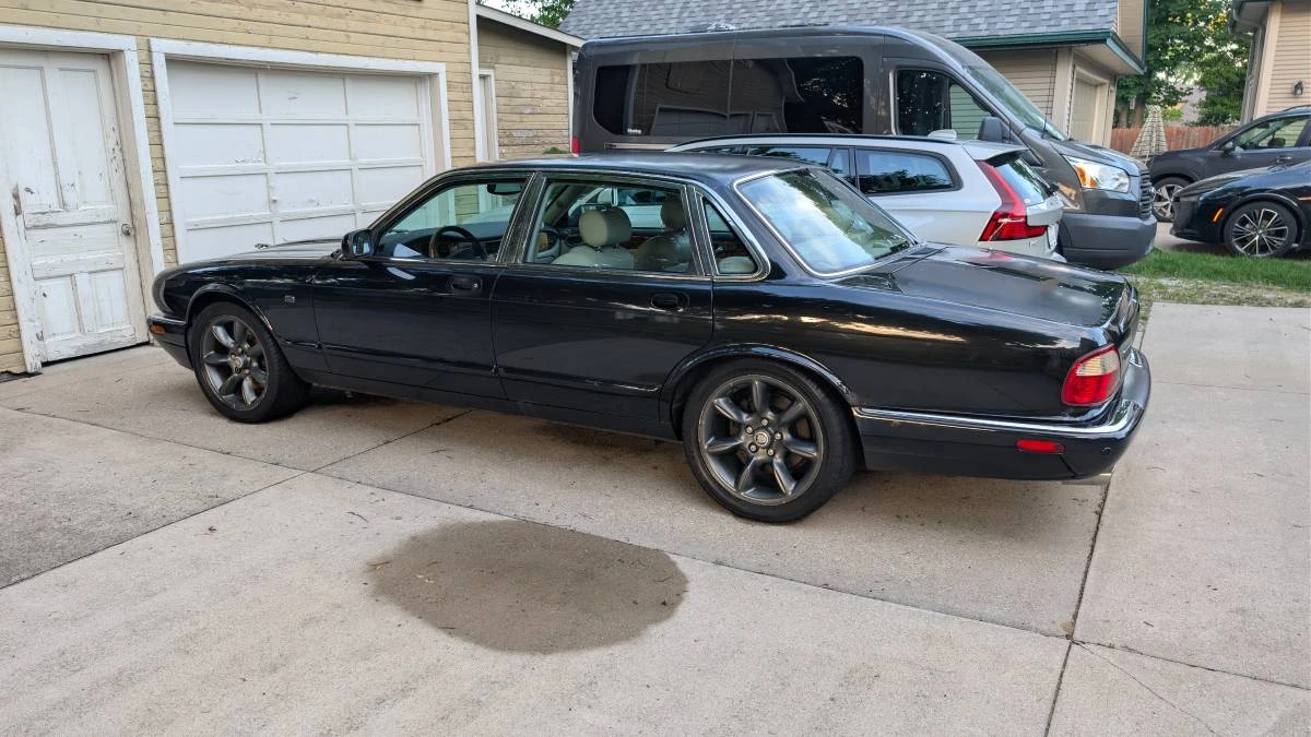 2002 Jaguar X308 XJR - Image 2 of 8