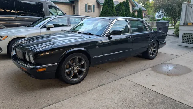 2002 Jaguar XJR