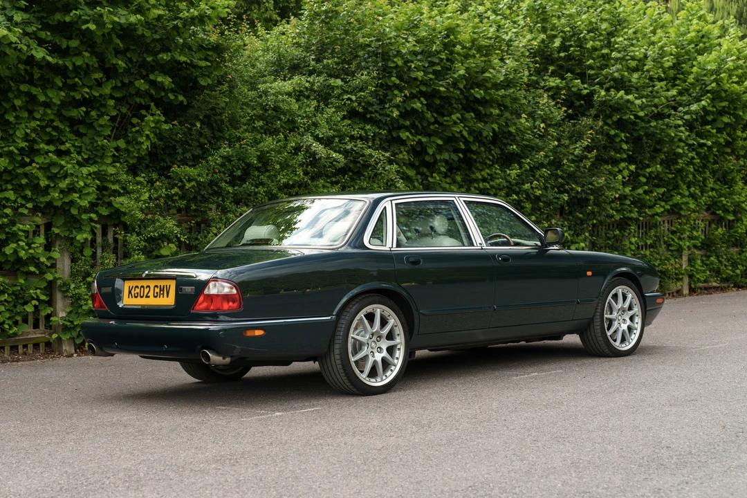 2002 Jaguar X308 XJR - Image 7 of 31