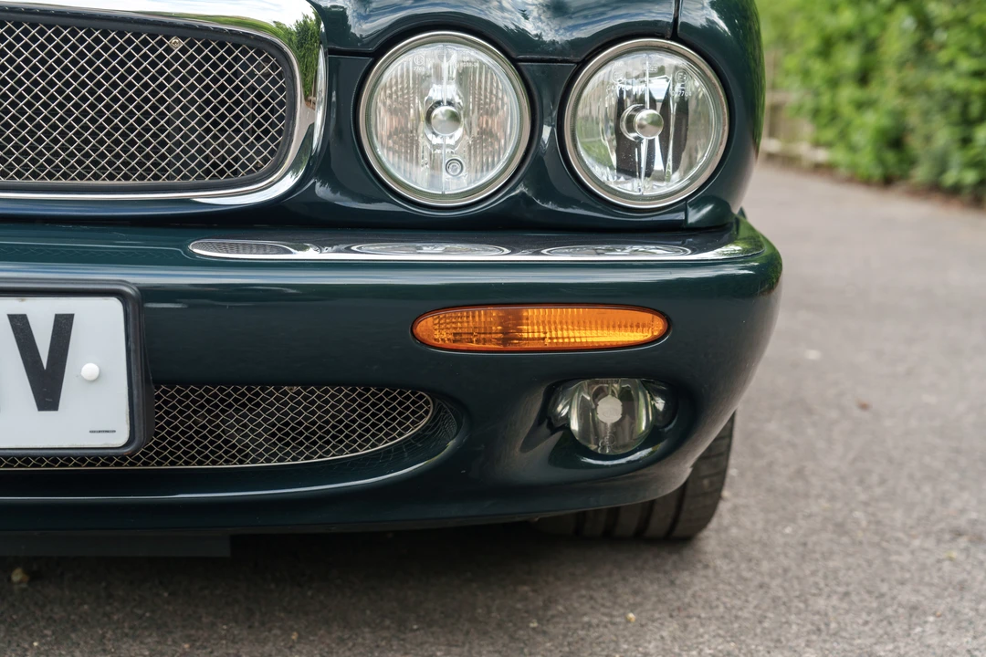 2002 Jaguar X308 XJR - Image 12 of 31