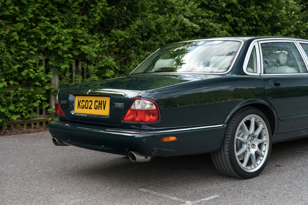 2002 Jaguar X308 XJR - Image 25 of 31