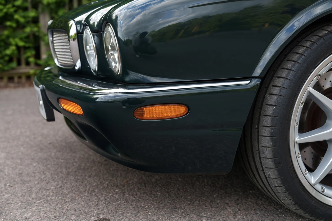 2002 Jaguar X308 XJR - Image 17 of 31
